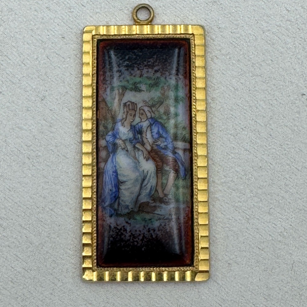 Vintage Sphinx Courting Couple Glass Pendant‎ Rococo Miniature Gold Tone